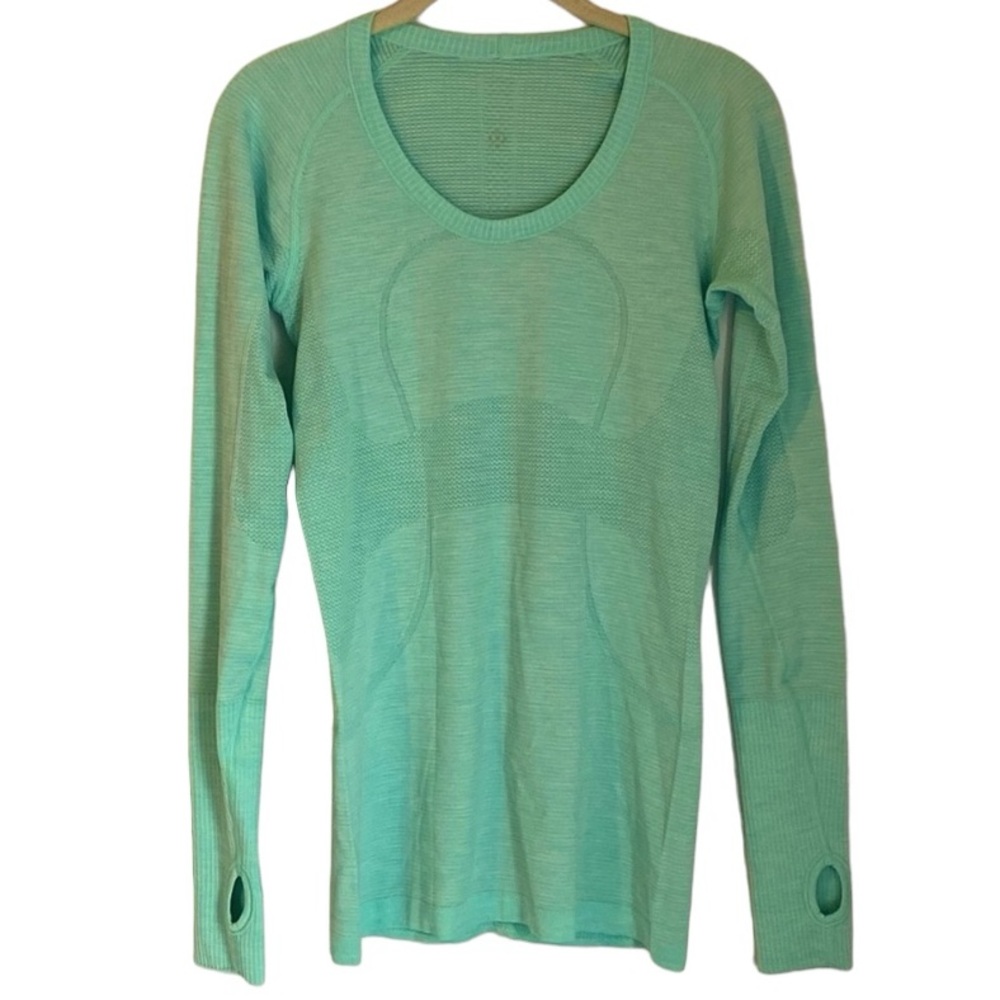 Lululemon Swiftly Long Sleeve. EUC Heathered Seafoam & Mint Green w/White. Sz. 6